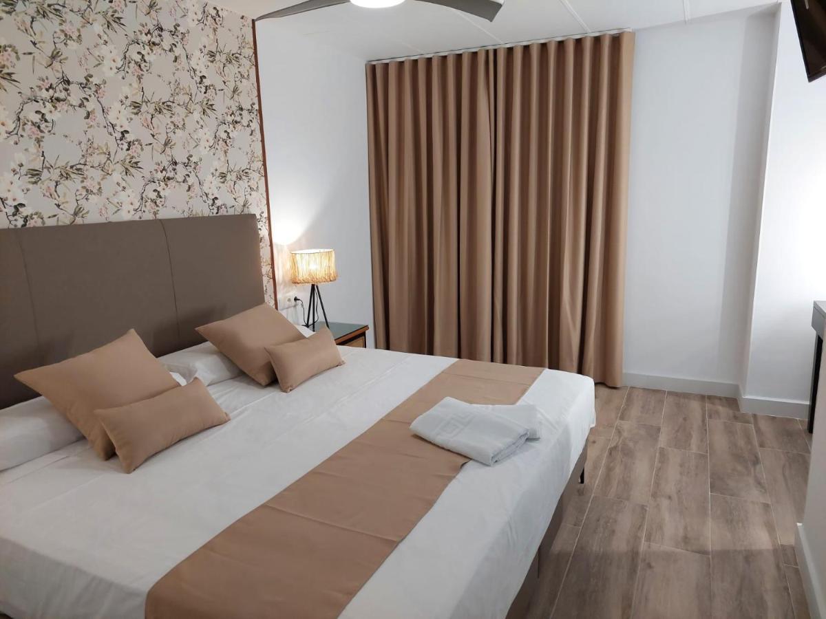 Hostal Garden Rous Paiporta Eksteriør bilde